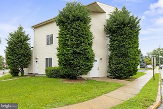 7 E Mill Rd, Maple Shade, NJ 08052
