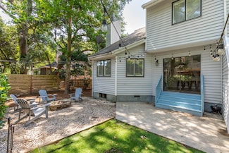 1274 Hampshire Rd, Charleston, SC 29412