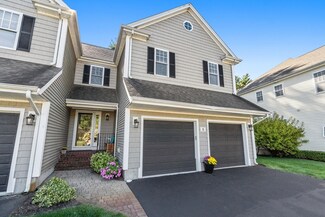 5 Stagecoach Ln, East Bridgewater, MA 02333