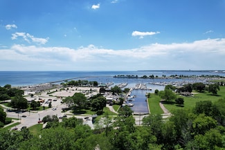 1919 N Summit Ave Unit 11C, Milwaukee, WI 53202