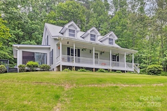 10 Kettle Creek Ln, Brevard, NC 28712