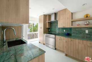 852 21st St Unit E, Santa Monica, CA 90403