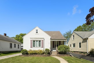 216 Tenny Ave Unit 218, Waukesha, WI 53186