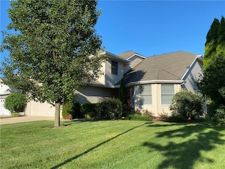 2524 Woodlawn Dr, Charleston, IL 61920