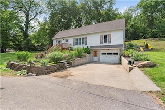 303 North St, Farley, MO 64028