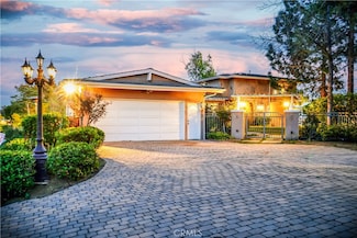 14342 Mulholland Dr, Los Angeles, CA 90077