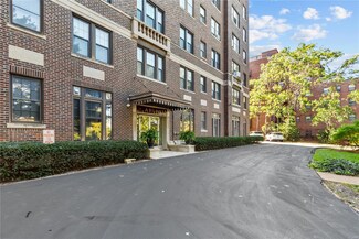 3438 Russell Blvd Unit 202, Saint Louis, MO 63104