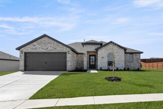 800 Stone Eagle Dr, Azle, TX 76020