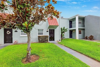 2834 Somerset Park Dr, Tampa, FL 33613