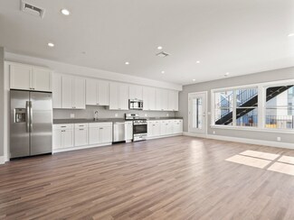 27 Vinton St Unit 1, Boston, MA 02127