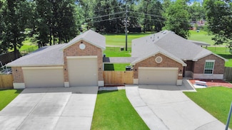 2011 Halyard Dr, Crosby, TX 77532