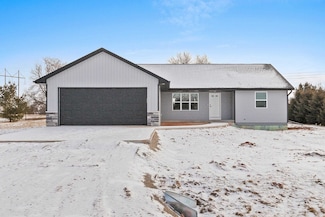 831 Setter Dr, Kaukauna, WI 54130