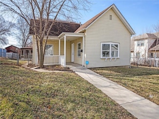 733 Cheyenne St, Leavenworth, KS 66048