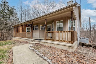 7336 S Whippoorwill Ln, Bloomington, IN 47401