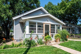 3819 N Illinois Ave, Peoria Heights, IL 61616