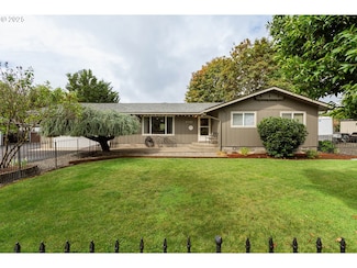 5450 Garden Valley Rd, Roseburg, OR 97471
