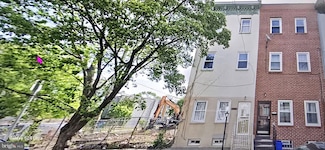 2165 N 8th St, Philadelphia, PA 19122