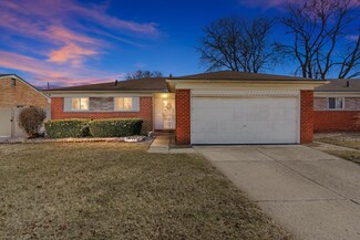 30106 Flanders Ave, Warren, MI 48088