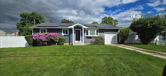 73 Lincoln Ave, Deer Park, NY 11729