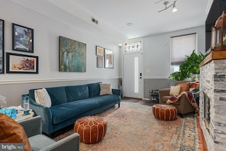 419 S Ann St, Baltimore, MD 21231