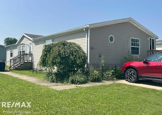 2069 Hickory Ln, Clio, MI 48420