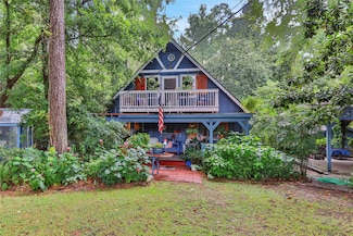 300 Timber Dr, Coldspring, TX 77331