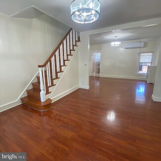 712 Mayfair St, Philadelphia, PA 19124