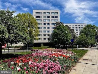 2475 Virginia Ave NW Unit 930, Washington, DC 20037