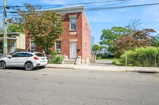 24 Wright St, Stamford, CT 06902