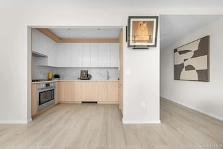40-22 61st St Unit 2F, Flushing, NY 11377