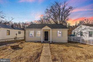 93 Truslow Rd, Fredericksburg, VA 22405