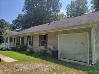 31 Moccasin Trail, Weems, VA 22576