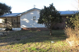 53 Bowmanville Dr, Fairmont, NC 28340