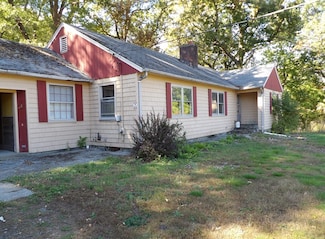 124 Worcester Providence Turnpike, Millbury, MA 01527