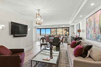 1725 York Ave Unit 33H, New York, NY 10128