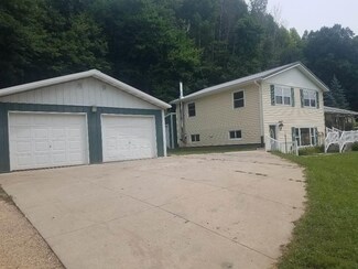 32432 Jaquish South Rd, Richland Center, WI 53581