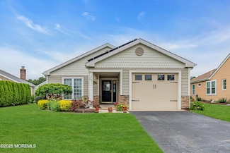 61 Mansfield Ave, Manchester, NJ 08759