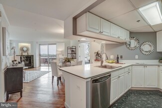 1276 N Wayne St Unit 709, Arlington, VA 22201