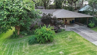 42 Bradford Dr, Little Rock, AR 72227