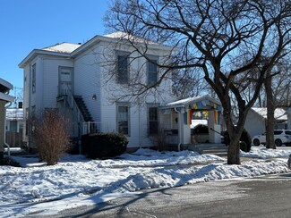 1103 Sycamore St, Columbus, IN 47201
