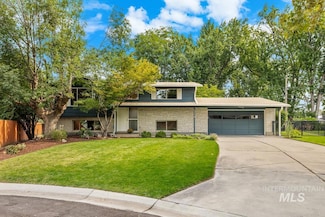 6238 W Edgewater Dr, Boise, ID 83709