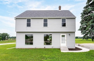 W7292 County Rd S, Shiocton, WI 54170
