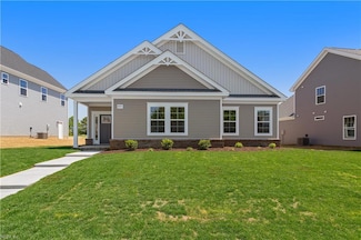 1015 Hillpoint Rd, Suffolk, VA 23434