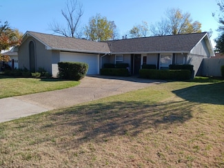 822 Key Colony Dr, Garland, TX 75043