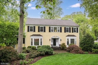 115 Candace Ln, Chatham, NJ 07928