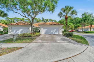 2853 White Trout Ln, West Palm Beach, FL 33411
