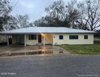 806 Clara St, Jennings, LA 70546