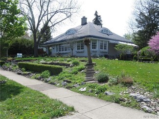 89 Berryman Dr, Buffalo, NY 14226
