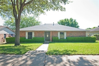 225 Los Santos Dr, Garland, TX 75043