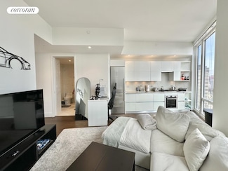 222 E 44th St Unit 31F, New York, NY 10017